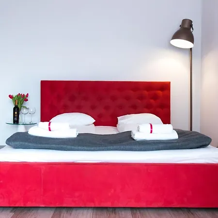 Pcd Ochota Apart Otel Varşova