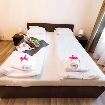 Pcd Ochota Apart Otel Varşova