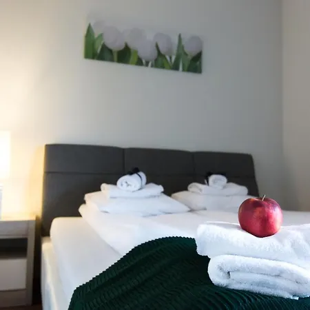 Pcd Ochota Apart Otel Varşova