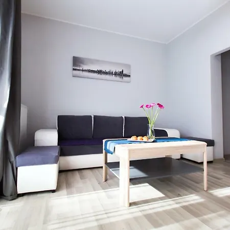 Apart Otel Pcd Ochota Varşova
